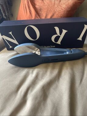NOR Portable Handheld Steamer Iron — Slate Blue